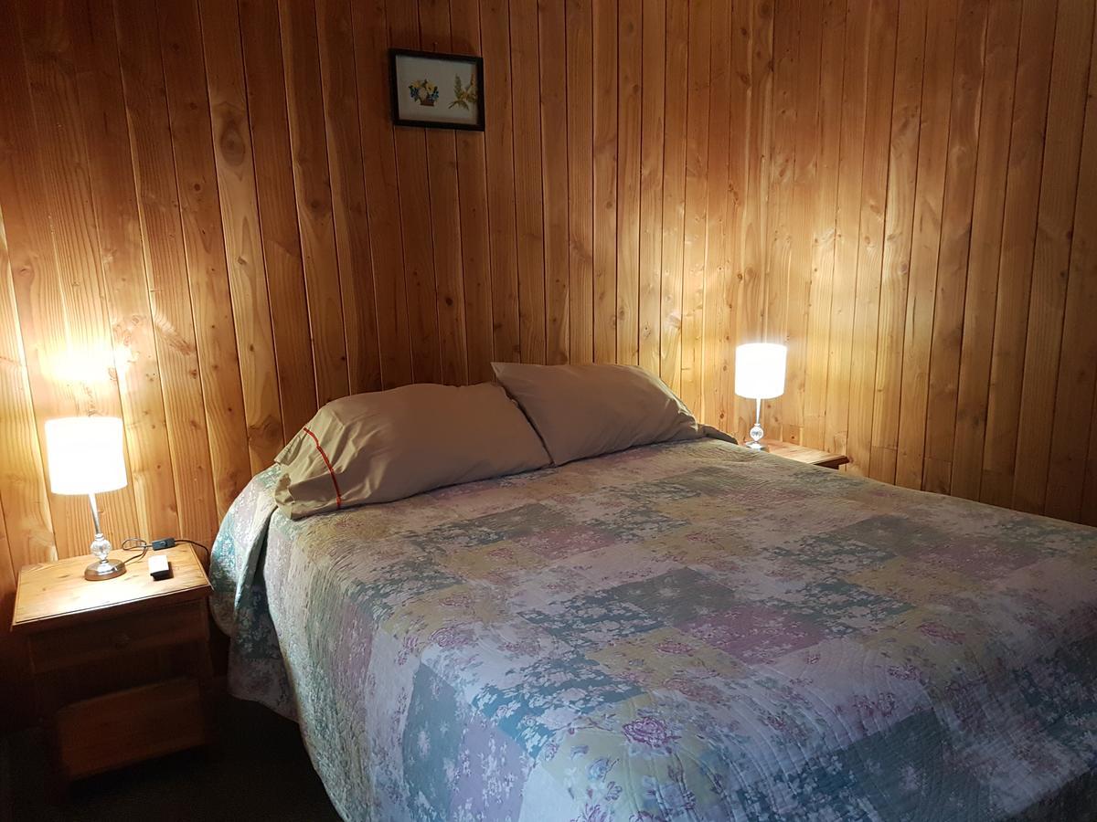 Hostal Victor Pucon Exterior photo