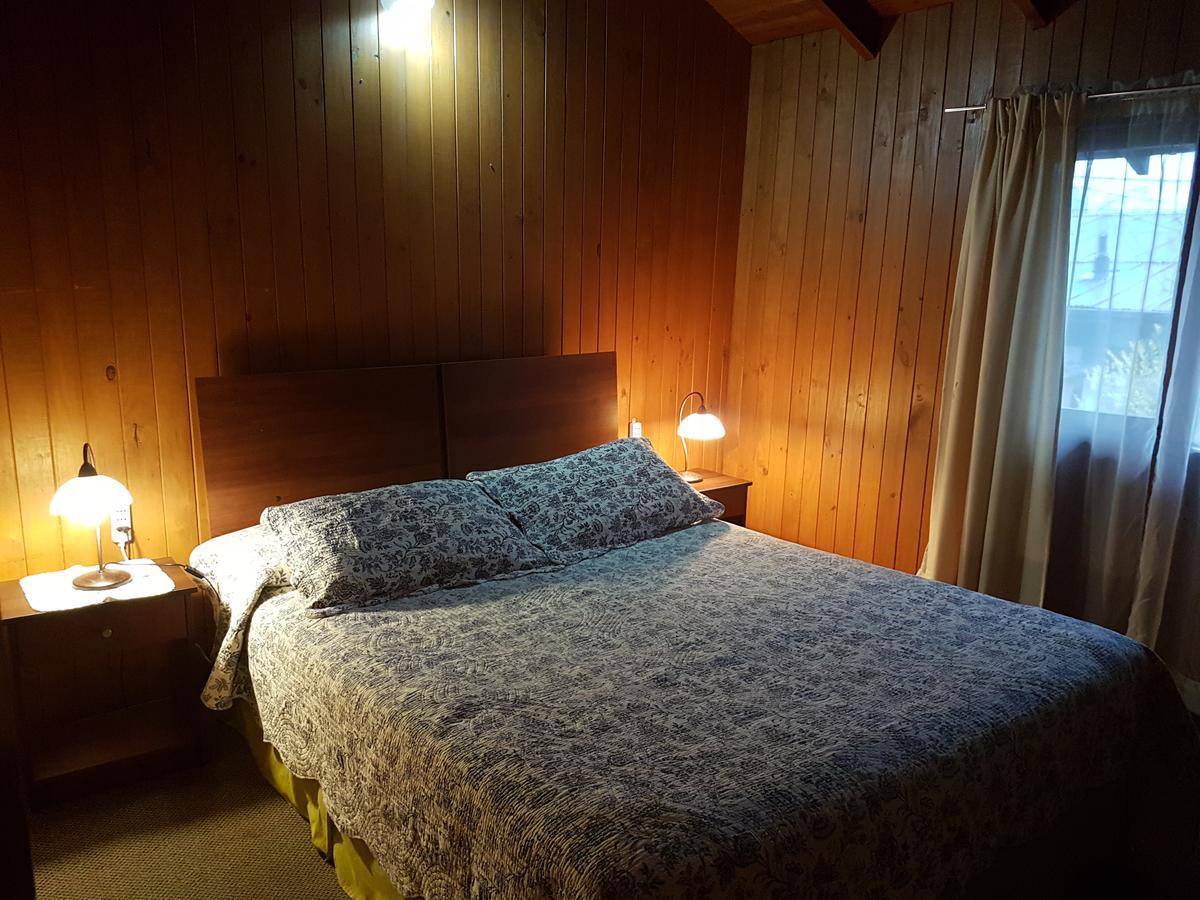 Hostal Victor Pucon Exterior photo